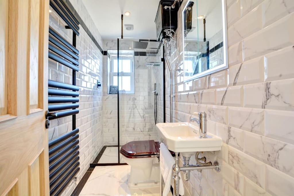 Modern 4 Bedroom Townhouse Perfect Location. Μπράιτον Εξωτερικό φωτογραφία